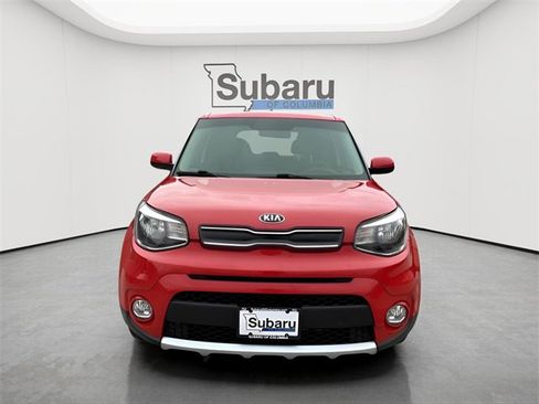 Used 2017 Kia Soul + image 2
