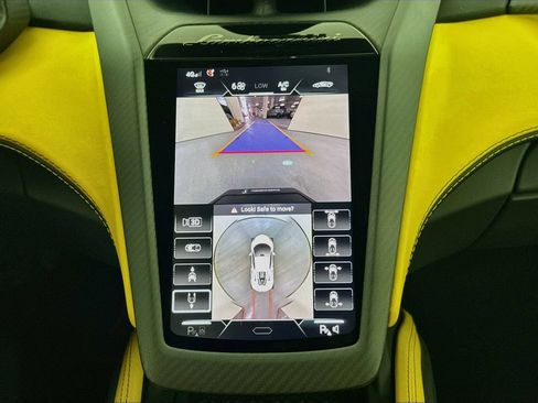 Used 2024 Lamborghini Revuelto AWD/4WD image 14