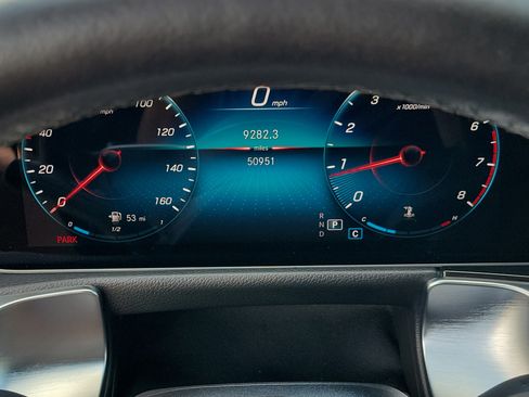 Used 2021 Mercedes-Benz GLB 250 image 29