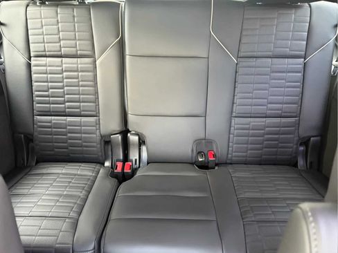 Used 2026 Cadillac Escalade ESV Platinum Sport AWD/4WD image 26