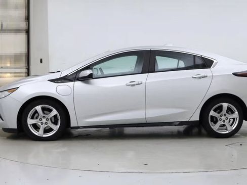 Used 2019 Chevrolet Volt LT w/ LT Driver Confidence Package FWD image 2
