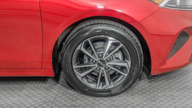 Used 2024 Kia Forte LXS FWD image 32