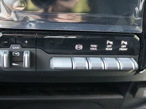 New 2026 RAM 2500 Tradesman AWD/4WD image 23