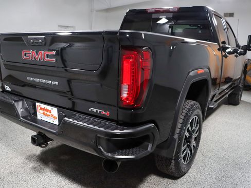 Used 2023 GMC Sierra 2500 AT4 w/ AT4 Preferred Package AWD/4WD image 7
