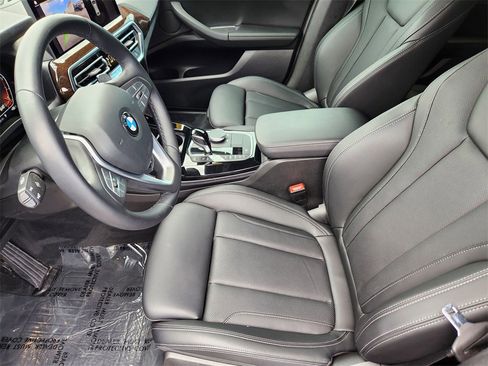 Used 2023 BMW X4 xDrive30i image 14