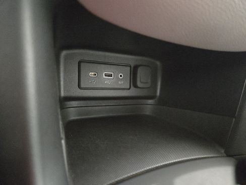 Used 2021 Chevrolet Equinox LS w/ LS Convenience Package FWD image 25