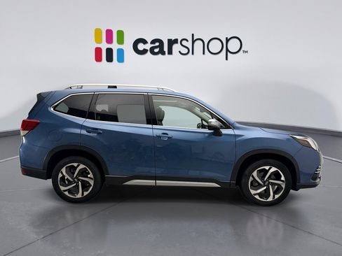 Used 2022 Subaru Forester Touring AWD/4WD image 6