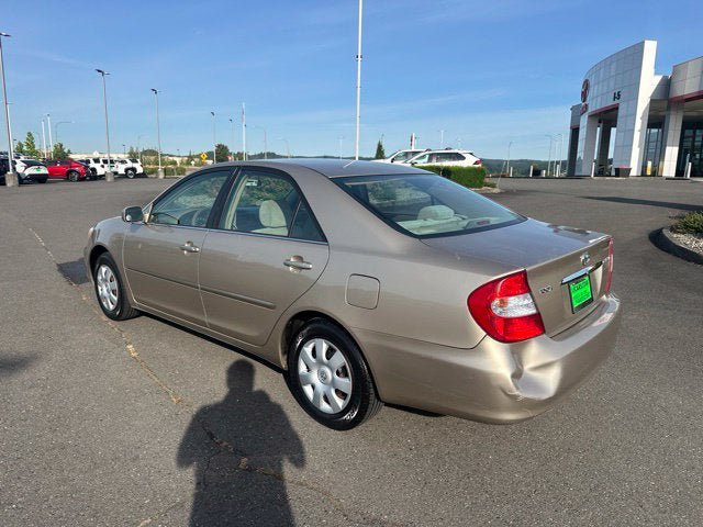 Used 2003 Toyota Camry LE w/ Preferred Accessory Pkg FWD image 4