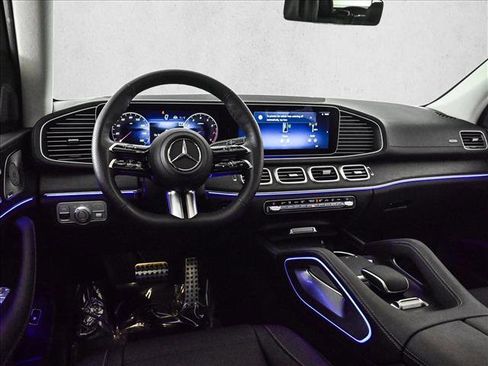 Used 2026 Mercedes-Benz GLS 450 4MATIC image 20