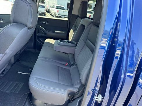 Used 2023 Nissan Frontier SV w/ SV Convenience Package AWD/4WD image 28
