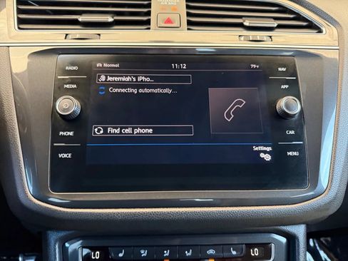 Used 2019 Volkswagen Tiguan SEL R-Line AWD/4WD image 32