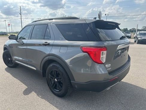 Used 2023 Ford Explorer XLT w/ Equipment Group 202A image 25