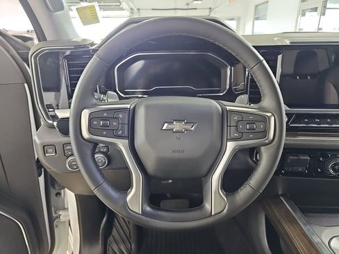 Used 2024 Chevrolet Silverado 1500 LT Trail Boss w/ Convenience Package II image 22