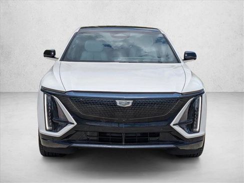 Used 2024 Cadillac Lyriq Sport AWD/4WD image 5