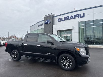 Used 2021 Nissan Titan SV w/ SV Convenience Package