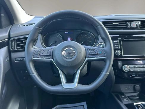 Used 2021 Nissan Rogue Sport SV w/ Technology Package AWD/4WD image 27