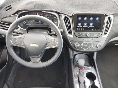 Used 2024 Chevrolet Malibu RS FWD image 26