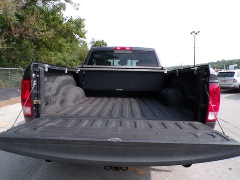 Used 2017 RAM 1500 Big Horn AWD/4WD image 17