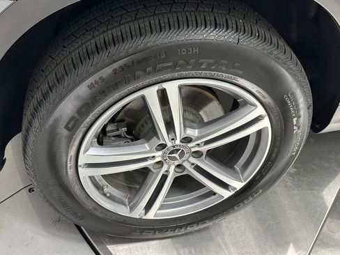 Certified 2022 Mercedes-Benz GLC 300 image 19