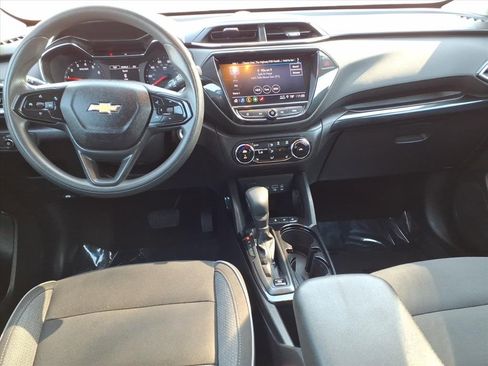 Used 2021 Chevrolet TrailBlazer LT w/ Convenience Package image 9