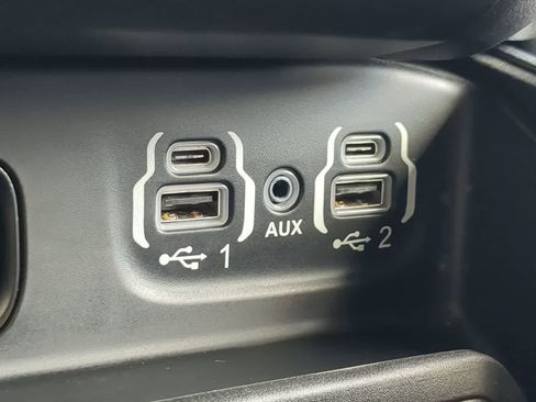 Used 2023 RAM 1500 Big Horn RWD image 31