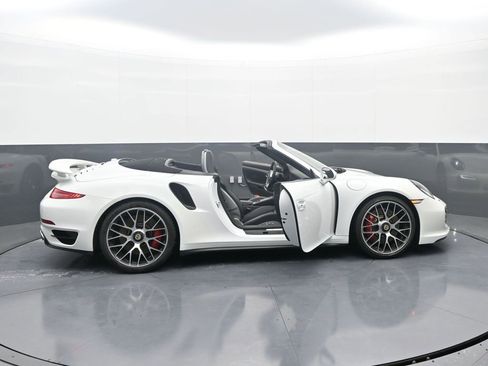Used 2014 Porsche 911 Turbo image 43