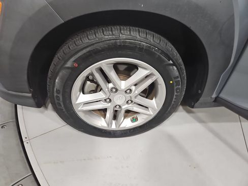 Used 2019 Hyundai Kona SE AWD/4WD image 26