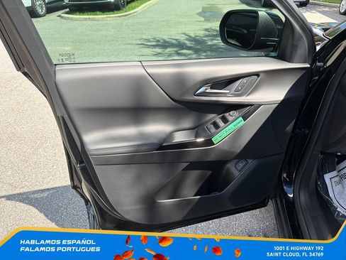New 2027 Chevrolet Equinox LT w/ Convenience Package II FWD image 12