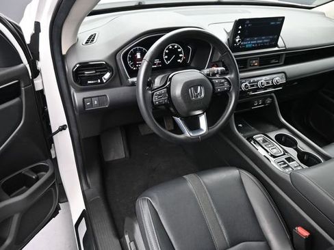 Certified 2025 Honda Pilot EX-L image 15