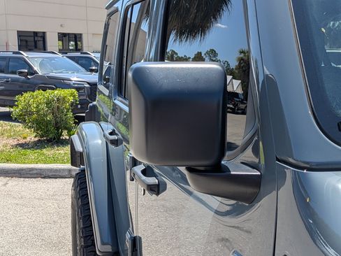 Used 2024 Jeep Wrangler Unlimited Rubicon 392 image 12