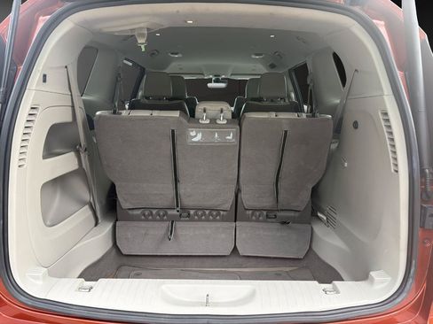 Used 2018 Chrysler Pacifica Touring-L Plus FWD image 20