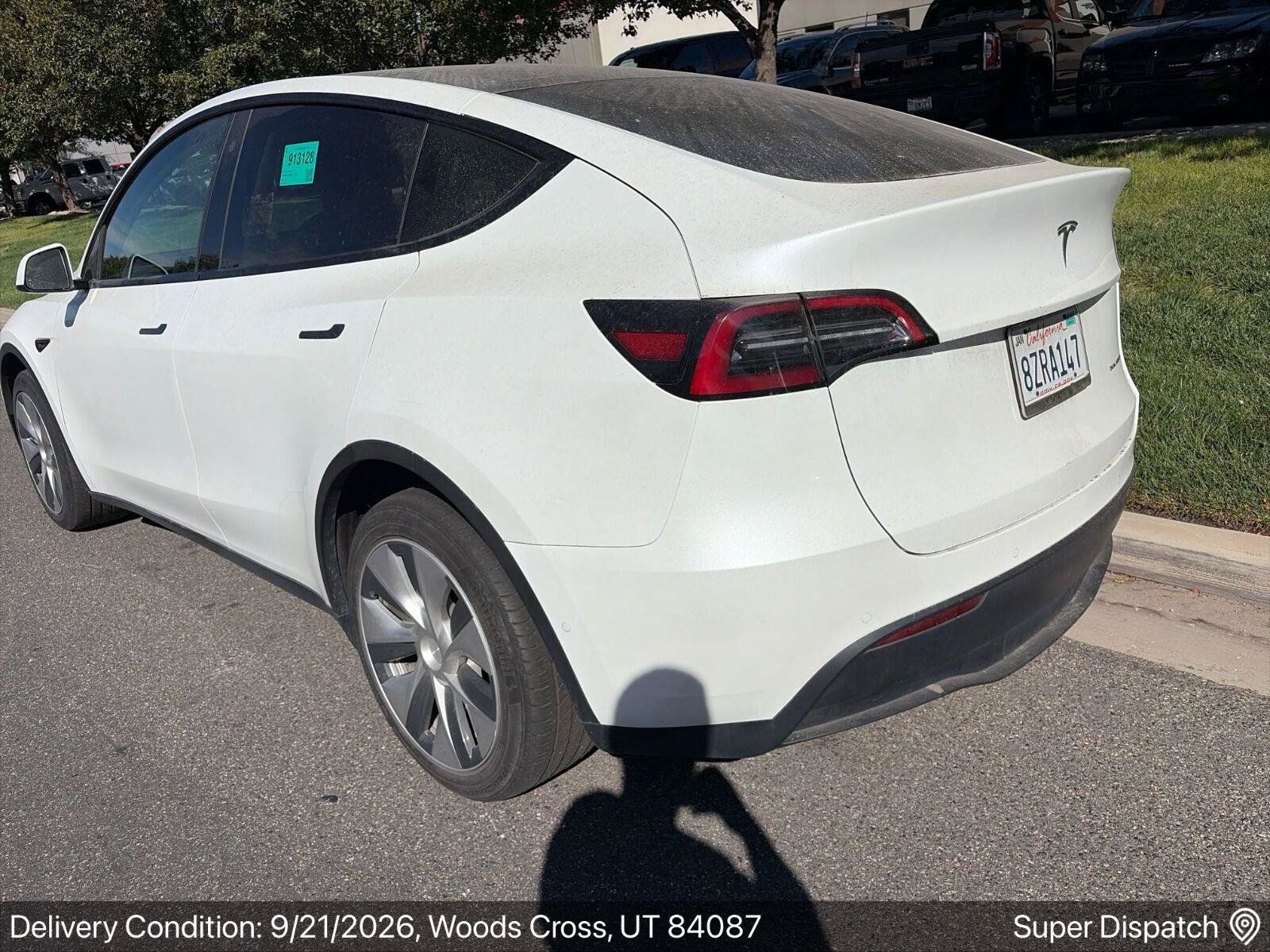 Used 2022 Tesla Model Y Long Range AWD/4WD image 3