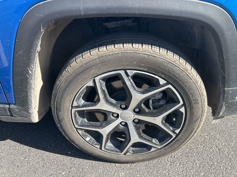 Used 2024 Jeep Compass Limited image 23