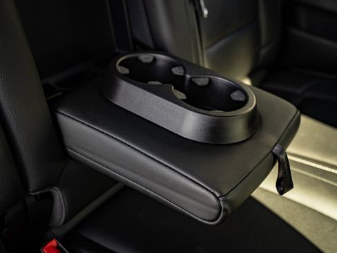 Used 2018 Chevrolet Silverado 2500 High Country image 47