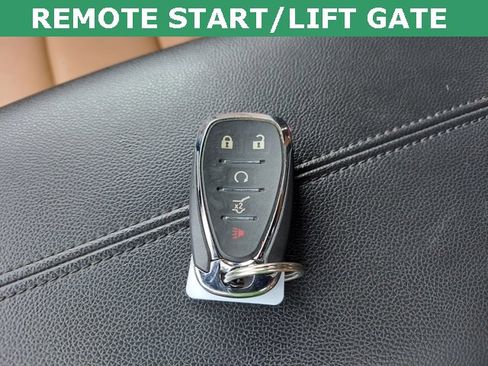 Used 2018 Chevrolet Equinox Premier image 6