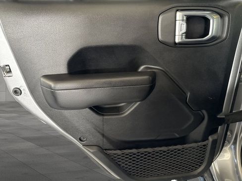 Used 2021 Jeep Wrangler Unlimited Sport image 26