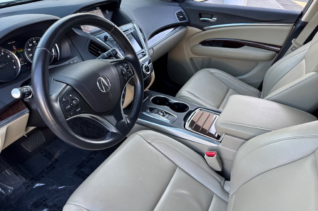 Used 2017 Acura MDX w/ Technology Package AWD/4WD image 9