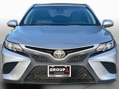 Used 2018 Toyota Camry SE FWD image 4