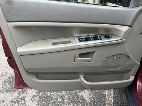 Used 2007 Jeep Grand Cherokee Laredo image 11