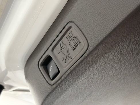 Certified 2022 Lincoln Navigator L Reserve image 10