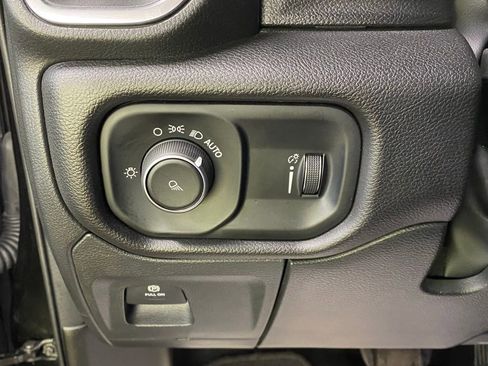 Used 2024 RAM 1500 Laramie image 24