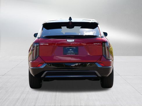 Used 2025 Cadillac Optiq Sport 1 w/ LPO, Floor Liner Package image 5