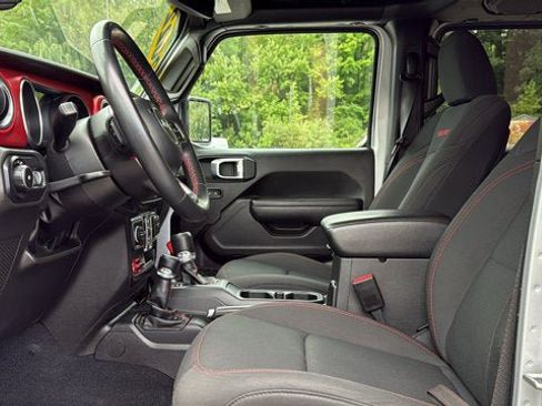 Certified 2022 Jeep Wrangler Unlimited Rubicon AWD/4WD image 13