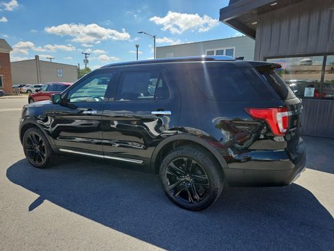 Used 2016 Ford Explorer Limited w/ Equipment Group 301A AWD/4WD image 4