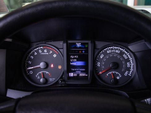 Used 2021 Toyota Tacoma SR5 image 13