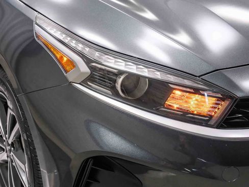 Used 2024 Kia Forte LXS w/ LXS Technology Package FWD image 14