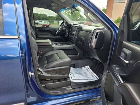 Used 2016 GMC Sierra 1500 SLT w/ All-Terrain Package AWD/4WD image 11