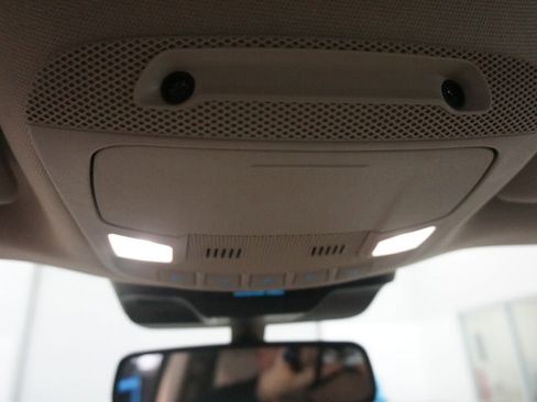 Used 2024 Ford Expedition Max XLT image 18