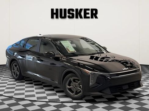 Used 2025 Kia K4 FWD image 1