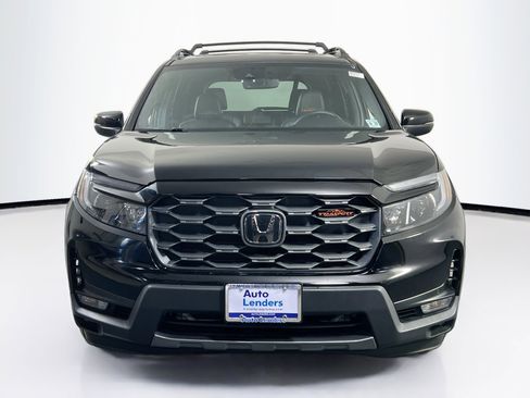 Used 2022 Honda Passport TrailSport image 2